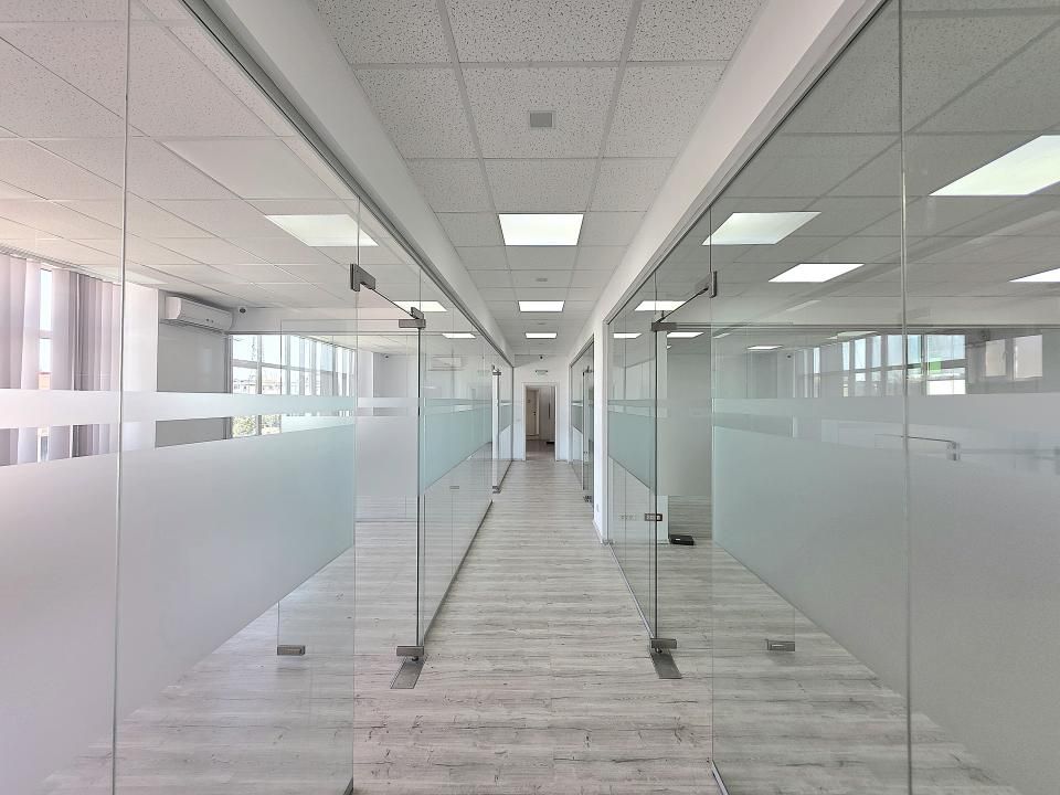 Spatiu comercial în București |  Militari – Uverturii | Lift Marfa – fotografia 2 din 19