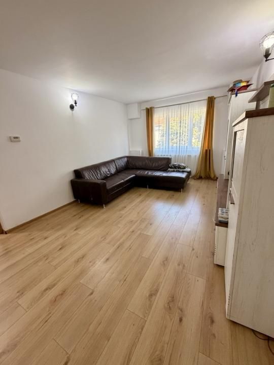 Apartament 3 camere decomandat - Lipovei – fotografia 1 din 11