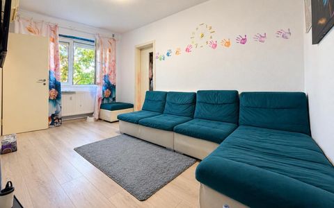 Apartament 3 camere, 48mp utili, etaj 3, centrala proprie-Piata Doina