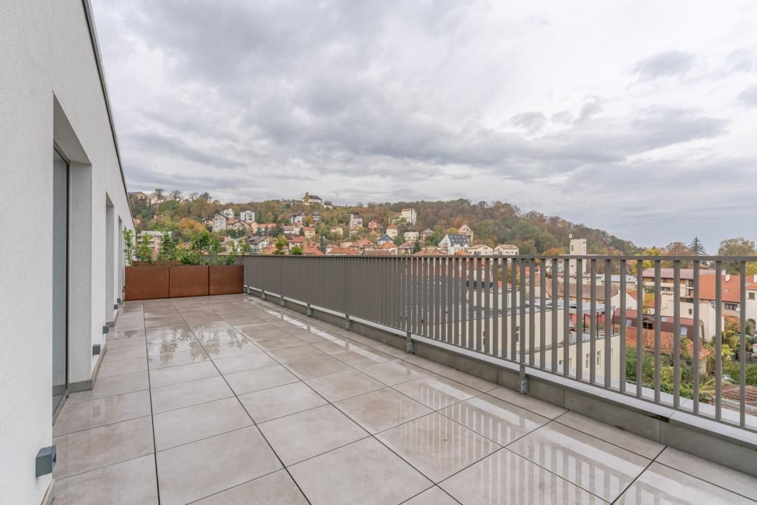 Penthouse Exclusivist cu Jacuzzi și Panoramă Superbă spre Tâmpa – fotografia 14 din 30