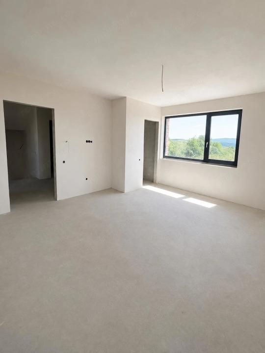 Casă individuală premium | 214 mp utili | 450 mp teren | Garaj dublu | Dezmir – fotografia 8 din 9