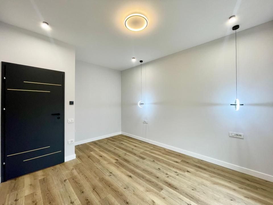 Duplex separat prin camera tehnica, 116mp utili - Mosnita Noua – fotografia 10 din 14