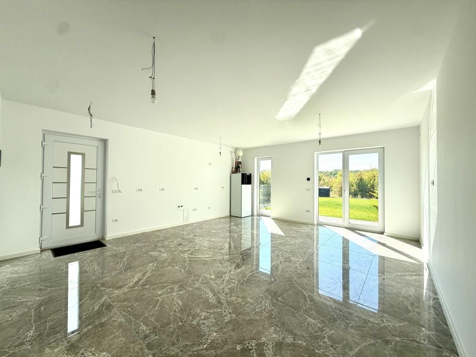 Duplex spatios, 3 camere, 82 mp utili, 300 mp teren - Dumbravita – fotografia 3 din 10