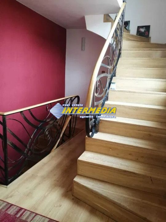 Casa noua vanzare 4 camere in Cetate Alba Iulia mobilata si utilata teren 402 mp – fotografia 2 din 7