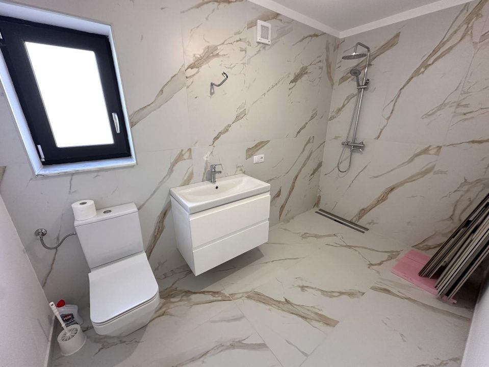 CASA NOUA I 90 MP I FINISATA LA CHEIE I ASFALT I TOATE UTILITATILE I – fotografia 7 din 21