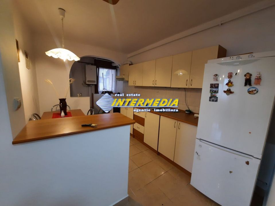 APARTAMENT 3 CAMERE DE INCHIRIAT I CENTRU I SUP 66 MP I MOBILAT I – fotografia 4 din 9