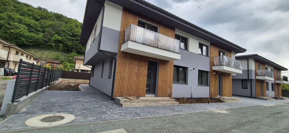 Casa duplex, semifinisata, 120 mp utili, teren 250, zona Tautiului! – fotografia 3 din 6