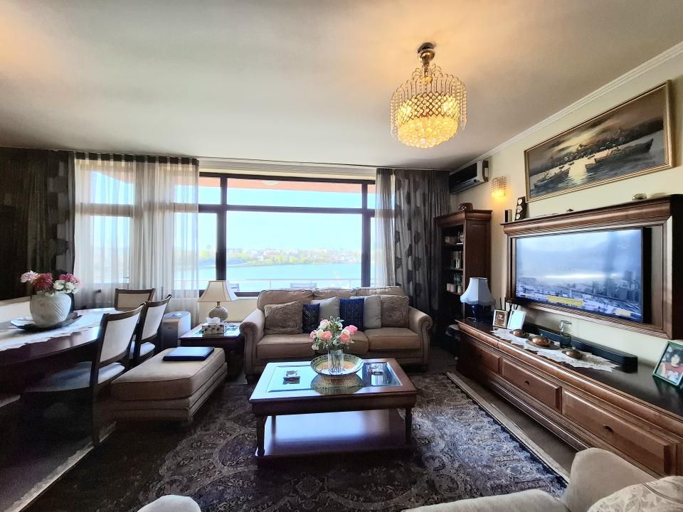 5 Camere | 217 MP | Panoramic | Etaj 2 + mansarda | Parcare | Centrală – fotografia 2 din 17