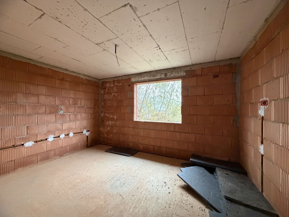 Casa individuala 4 camere, 405mp teren, 120mp utili in Utvin – fotografia 10 din 16