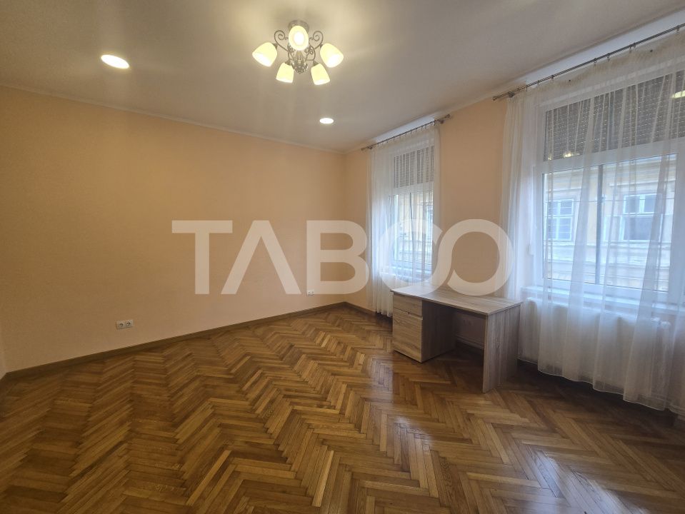Spatiu pentru birouri 77mpu etaj 1 loc de parcare in Centrul Istoric – fotografia 4 din 13
