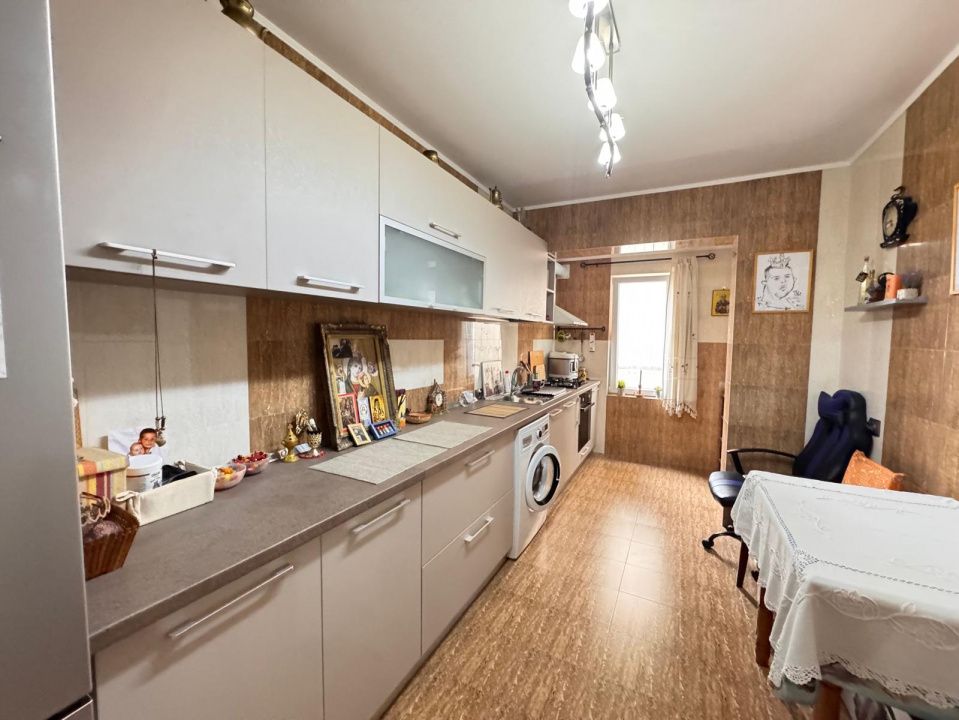 Casă P+1+M de vânzare, 5 camere, foișor, bucătărie de vară, zona Mamaia Sat – fotografia 3 din 18