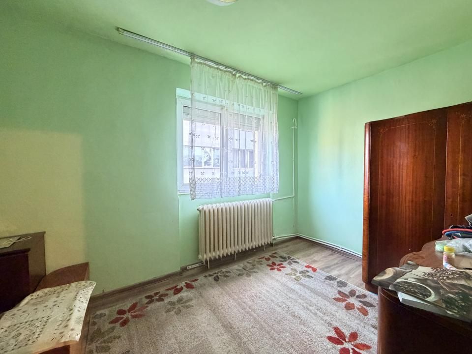 Apartament 2 camere, 40 mp utili, centrala proprie - zona Sagului – fotografia 2 din 8