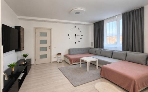 Gara de Nord | 3 camere | Vedere spre parc | 2 băi | Mobilat și utilat |