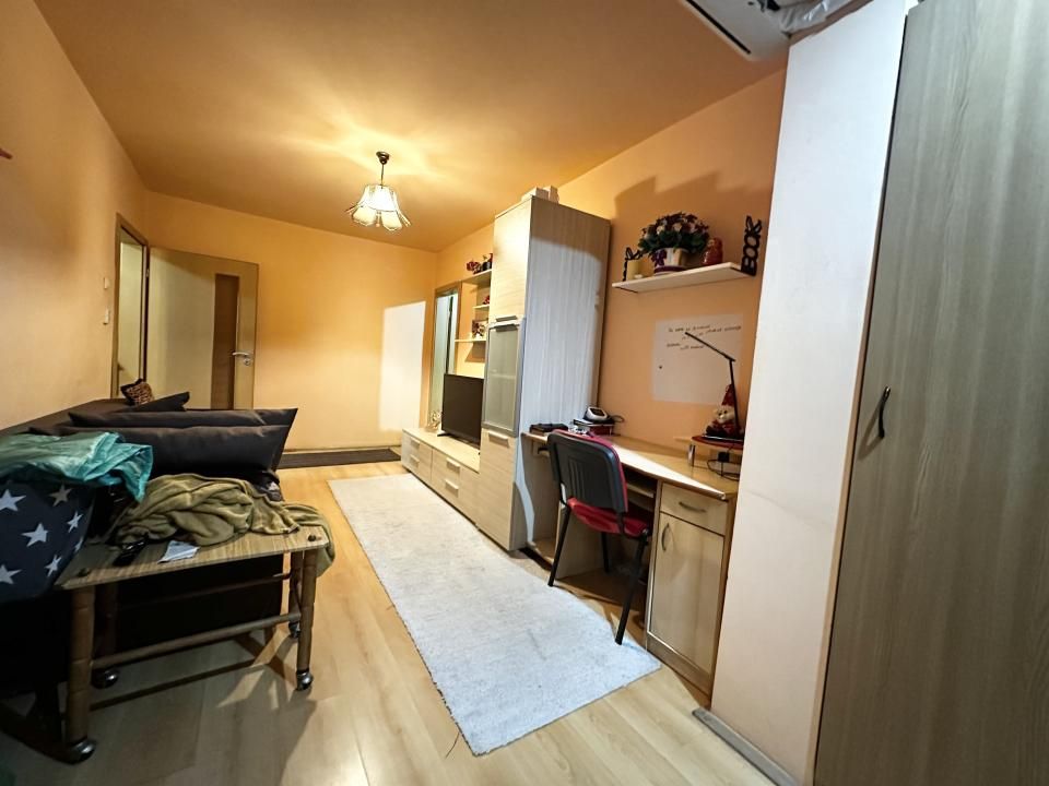 Apartament 3 camere, etaj 3, 50 mp - zona Calea Sagului – fotografia 2 din 11