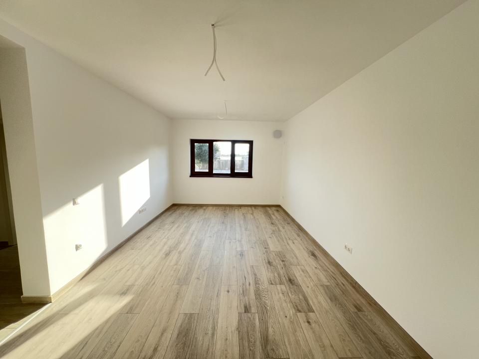 Apartament-2-Camere-Decomandat-54mp-Utili-Balcon-5mp-Parcare-Sanpetru-Residence – fotografia 4 din 11
