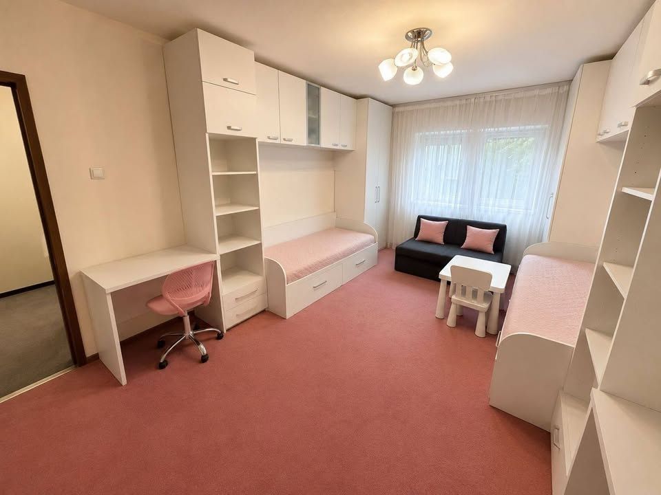 APARTAMENT 2 CAMERE I DECOMANDAT I ETAJ 1 I CETATE I MOBILAT I 52 MP I – fotografia 3 din 6