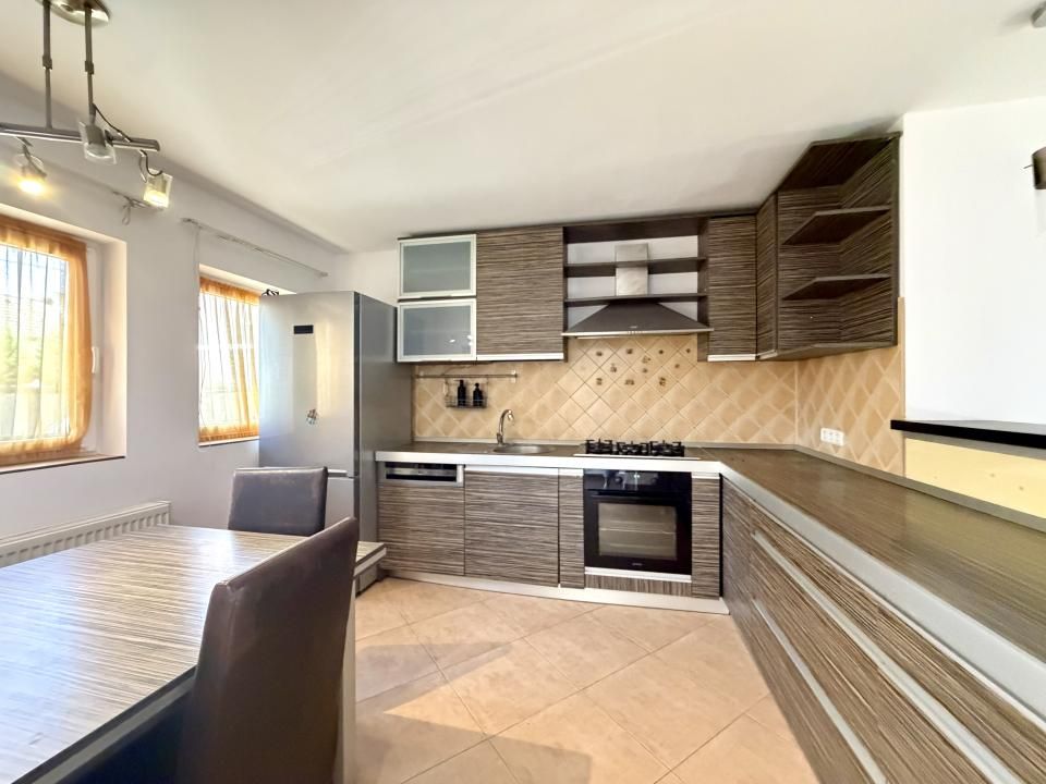 Casa individuala, 3 camere, 250 mp teren - Dumbravita – fotografia 1 din 14