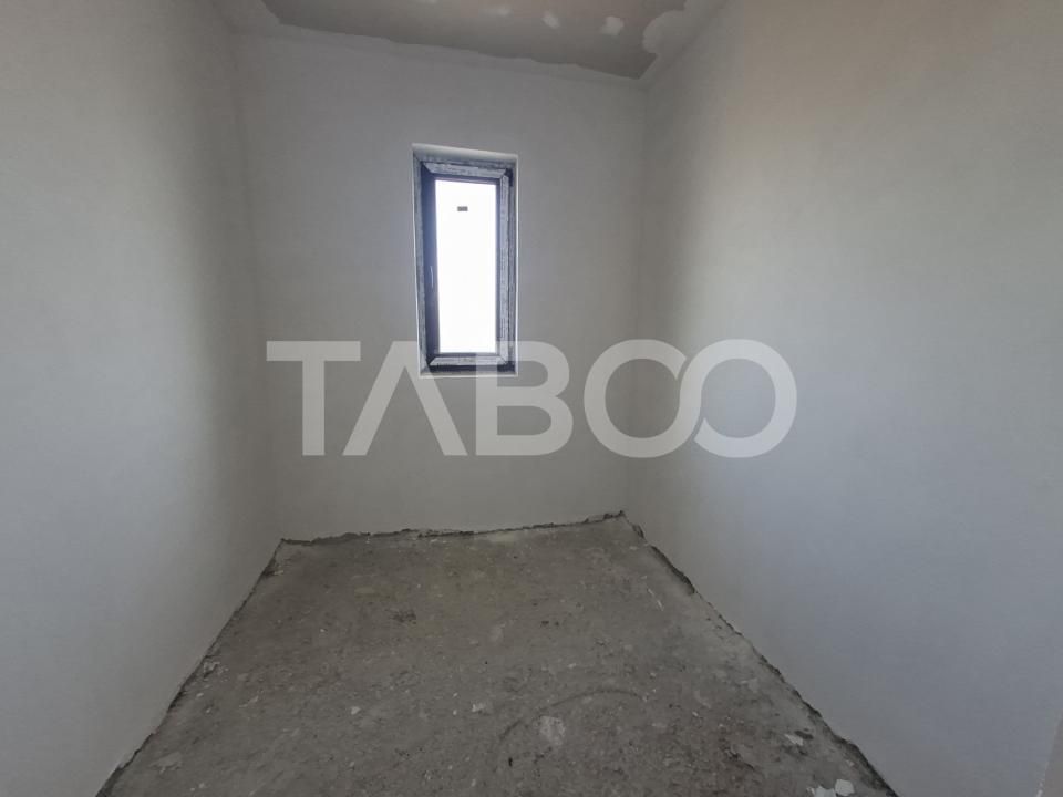 Casa individuala 4 camere  de vanzare 300 mp teren Exterior Sibiu – fotografia 14 din 18