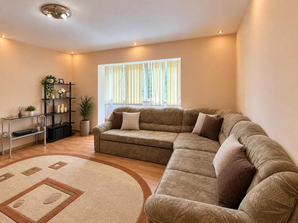 Apartament 2 camere, etaj 3, semidecomandat, zona Dambovita-Flavia – fotografia 1 din 6