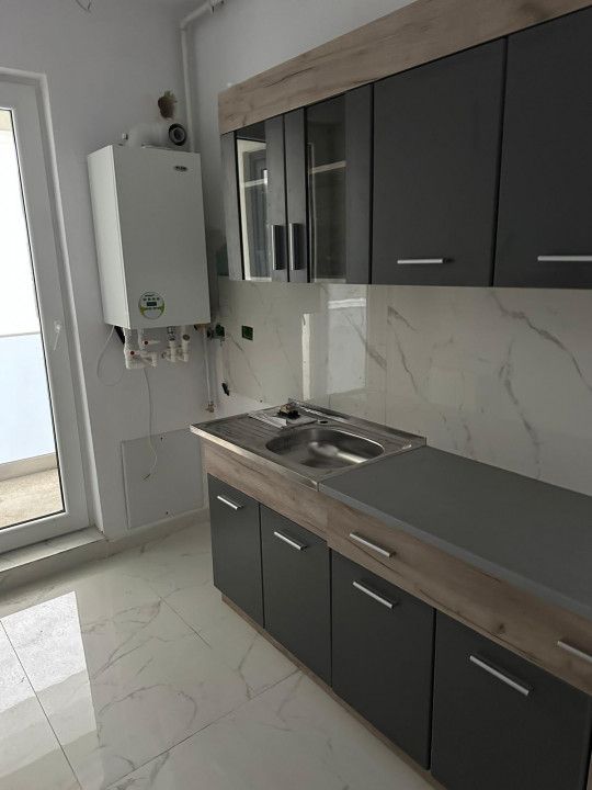 Garsoniera finisata Mamaia Nord, la 30 m de promenada – fotografia 1 din 20
