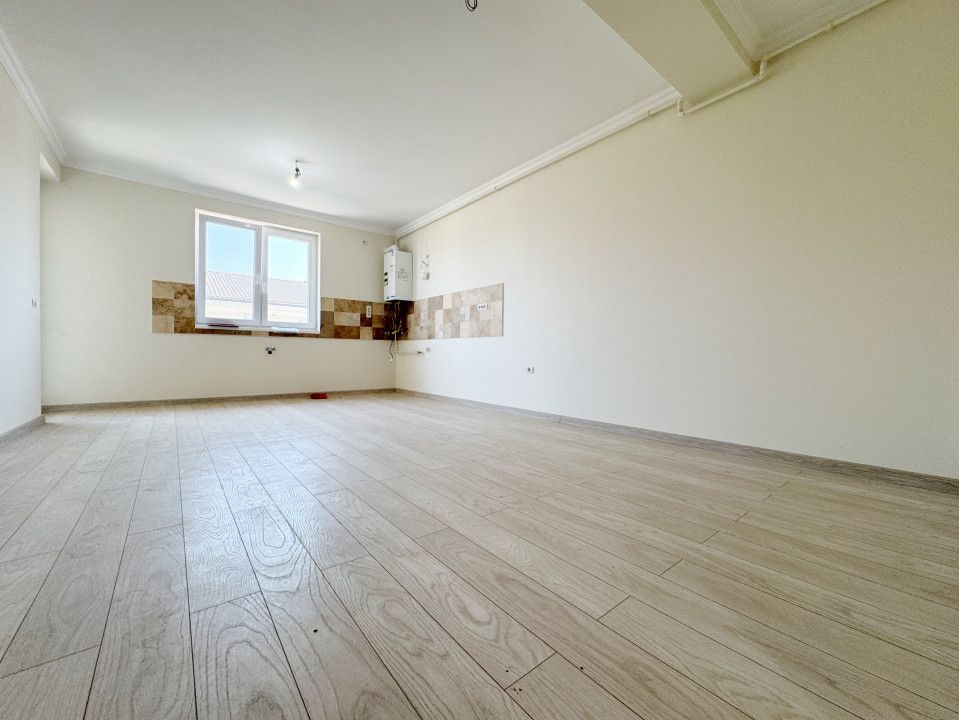 Apartament 2 camere, 60mp utili + balcon 6mp, etaj 1/3 -Giroc – fotografia 2 din 14