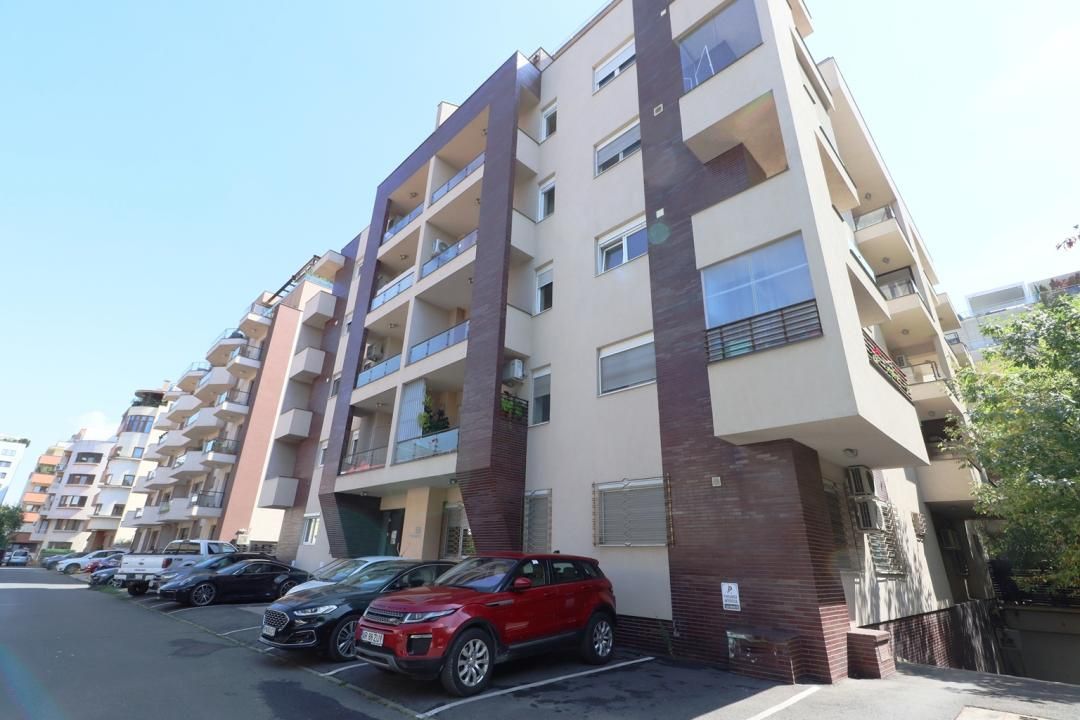 APART. 3 CAMERE HERĂSTRĂU | ARON COTRUȘ | 138 MP | 3 BALCOANE | PARCARE + BOXĂ – fotografia 12 din 17