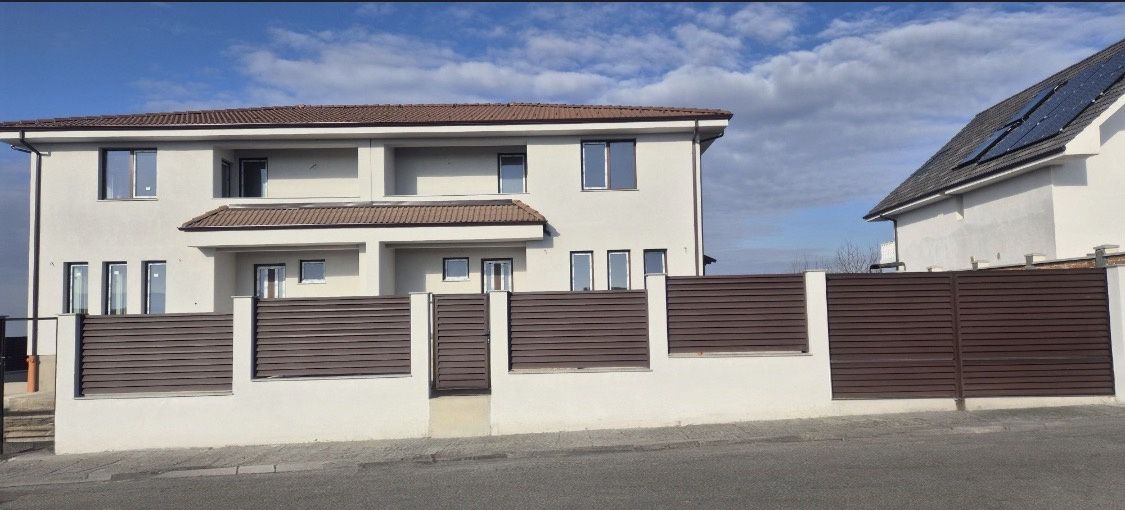 Duplex modern, 120 mp utili, teren 350–550 mp | Dezmir – fotografia 1 din 4