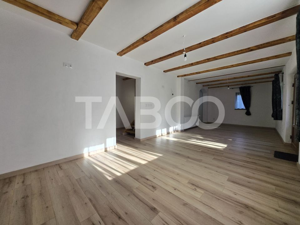 Casa de vacanta noua de vanzare 278mp curte 855mp Valea Avrigului – fotografia 16 din 22