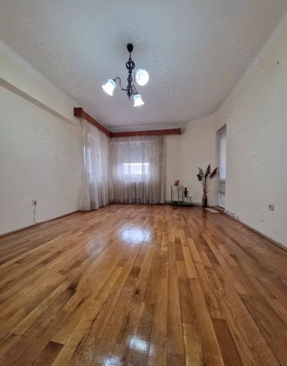 DE VANZARE I APARTAMENT 3 CAMERE I DECOMANDAT I ETAJ 1 I CENTRU I 73 MP I – fotografia 2 din 8