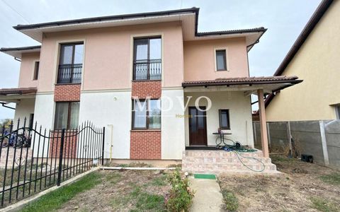 COMISION 0 | Duplex in Utvin | 4 camere | Toate utilitatile | Asfalt | 111 mp |