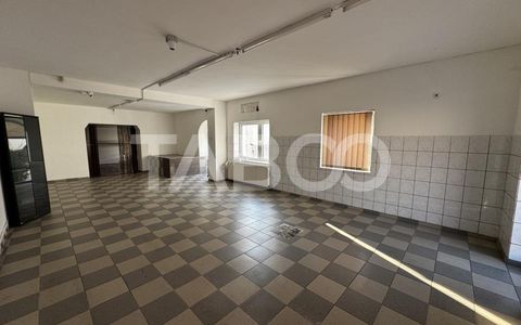 Spatiu comercial cu 2 camere 70 mpu vedere la strada Cristian Sibiu