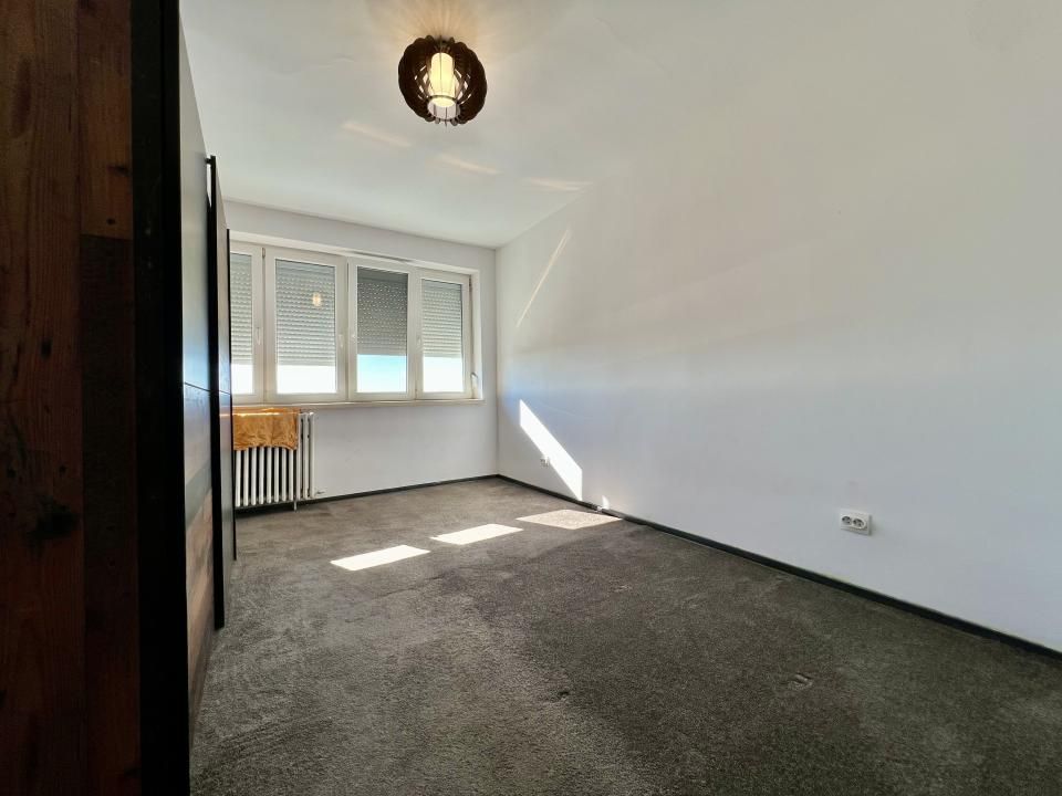 Apartament 3 camere, decomandat, 70 mp utili - zona Sagului – fotografia 4 din 11