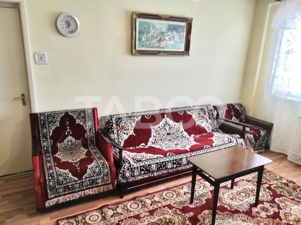 Apartament cu 2 camere de vanzare in Gheorgheni izolat balcon si boxa – fotografia 3 din 8