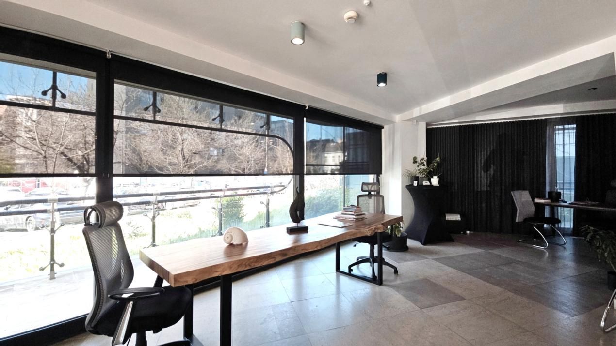 Comercial Premium | Showroom | Ultracentral | Corneliu Coposu – fotografia 15 din 25