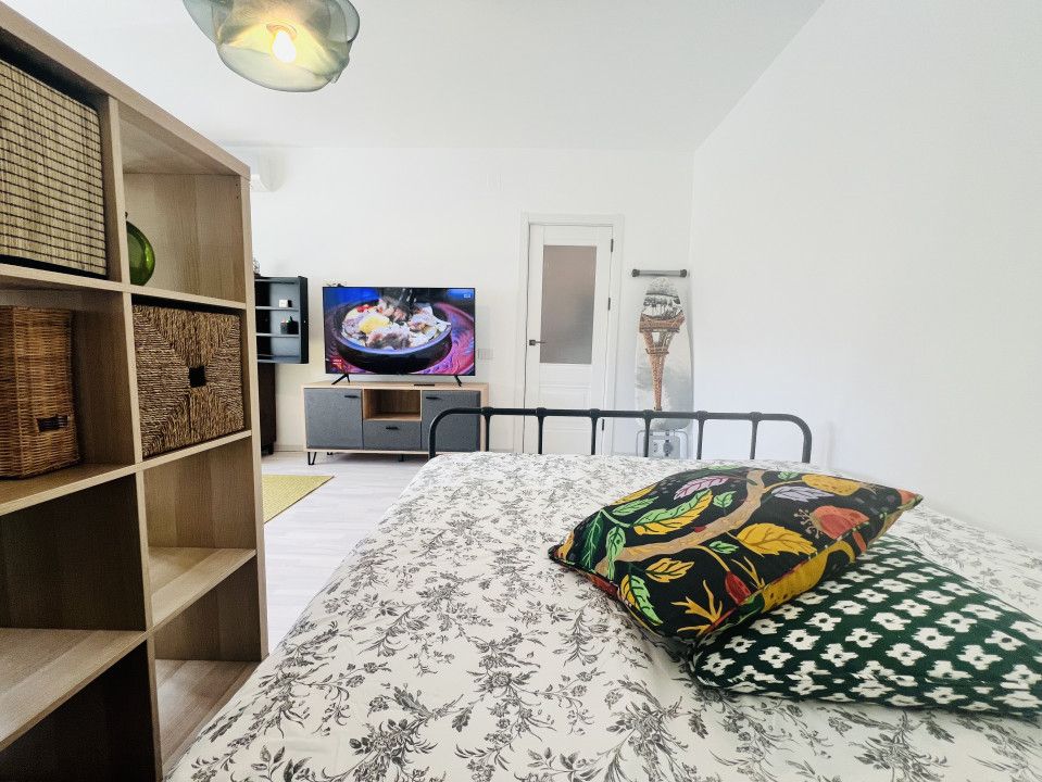 Studio frumos amenajat in 13 Septembrie - Catedrala Neamului – fotografia 5 din 16