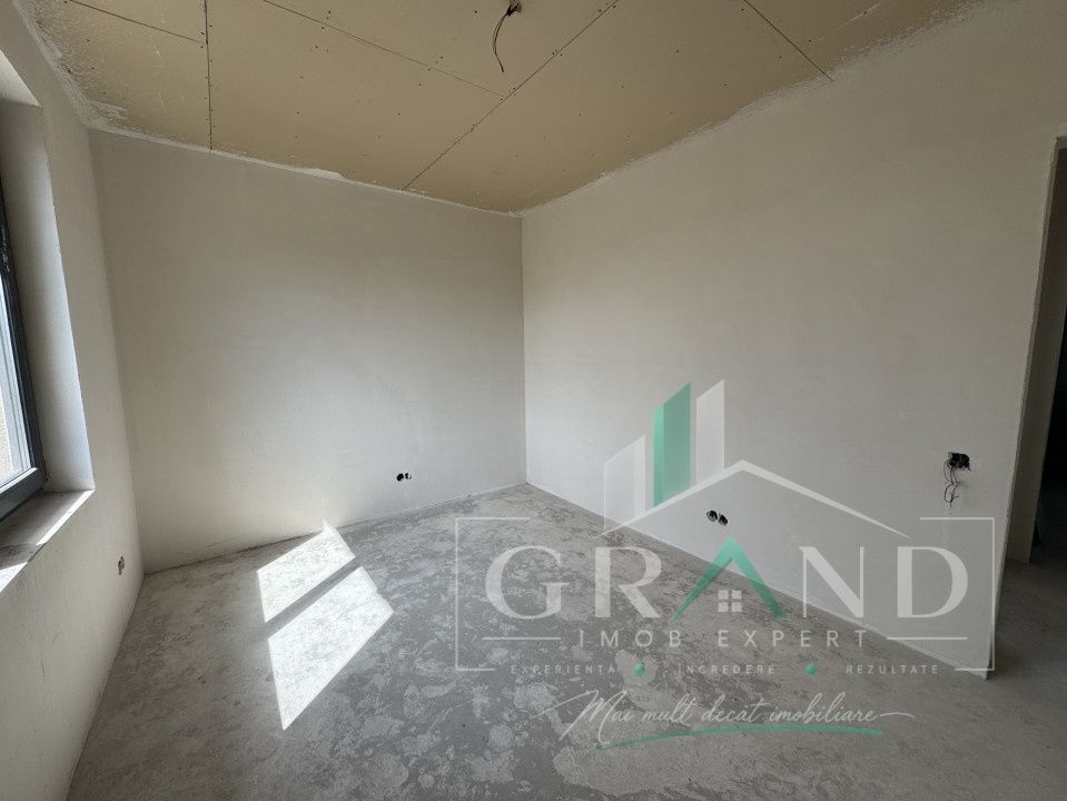 OPORTUNITATE! Casă individuală | 4 camere | 3 băi | Garaj | Teren 450 mp| Dezmir – fotografia 11 din 22