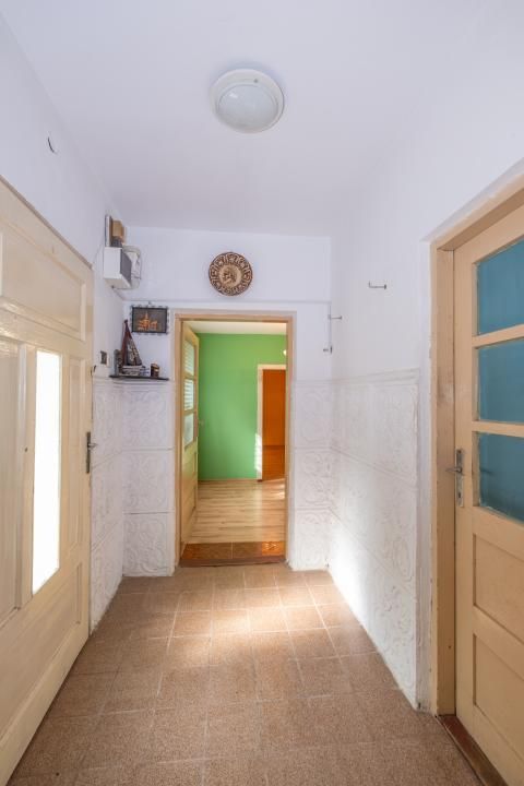 Casă din cărămidă, cu garaj și curte proprie – zona centrală Constanța – fotografia 10 din 21