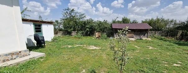 Casă la țară de vânzare – Buzoesti, Argeș | Ideală pentru locuit sau relaxare – fotografia 7 din 10