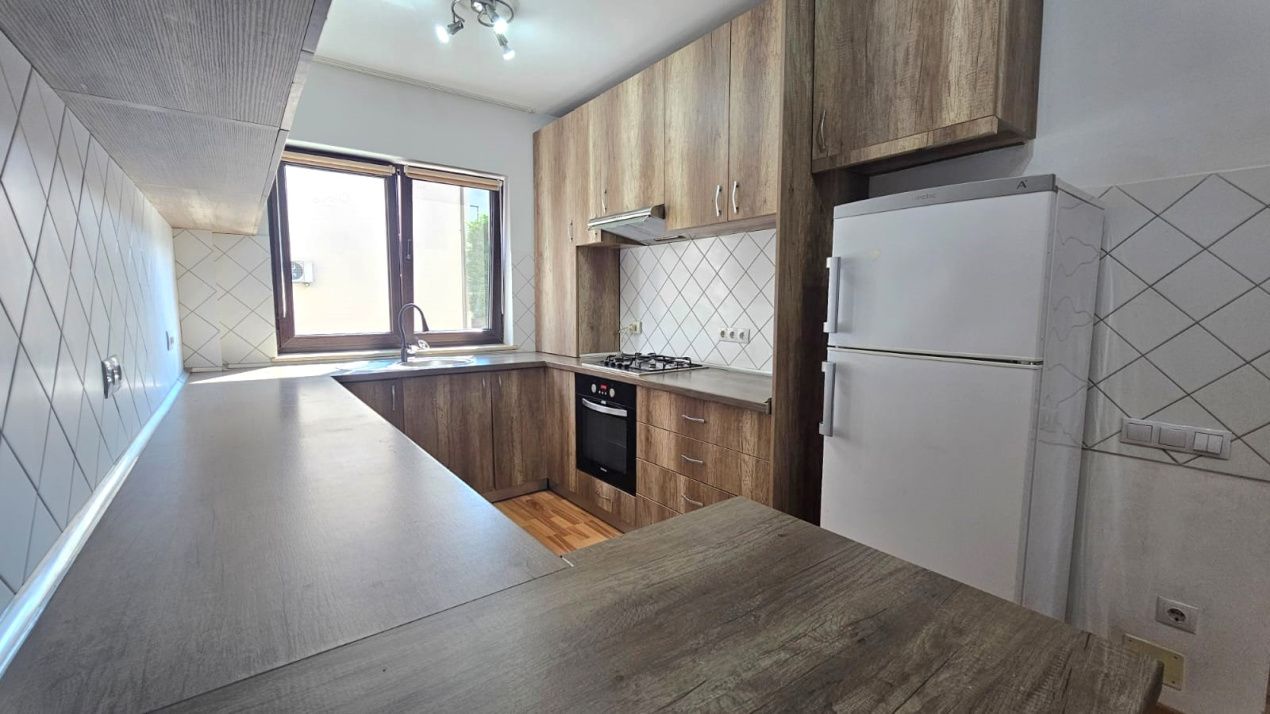 Apartament cu gradina si 2 parcari, in Europa – fotografia 7 din 15