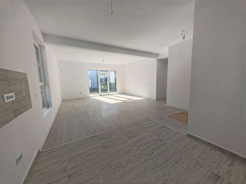 READY TO MOVE |4 camere | 230 mp curte – fotografia 16 din 18
