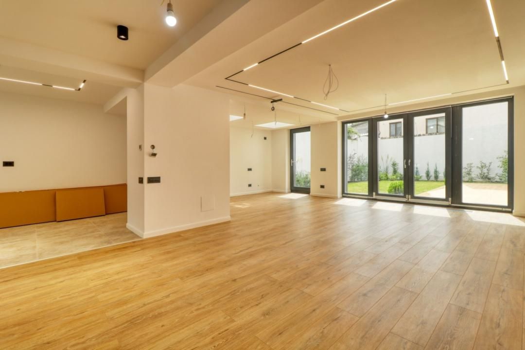 NEW CONCEPT HOUSE | 235 MP UTILI | OPEN SPACE & TERRACES – fotografia 3 din 33