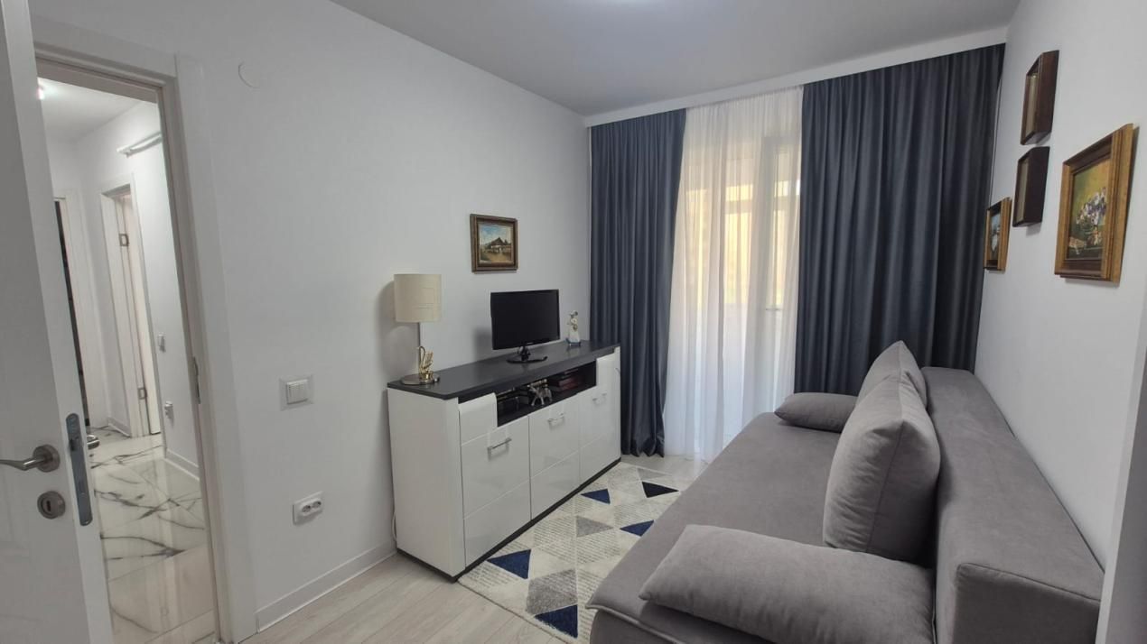 Apartament 3 camere – ultracentral Pitești | renovat complet | parcare inclusa – fotografia 3 din 14