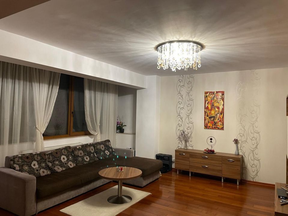 3 Camere de inchiriat | Titan | Metrou | 2 bai | Parcare | Centrala – fotografia 1 din 15
