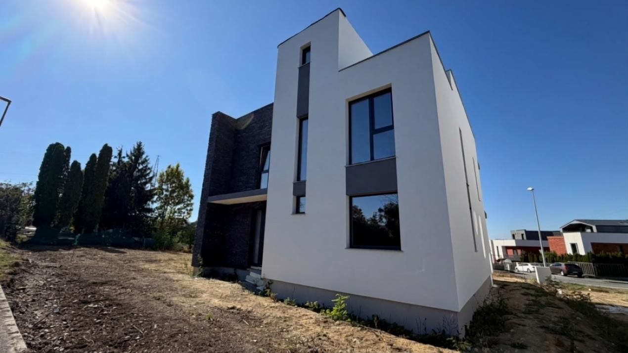 Casă cu terasă panoramică de 120 mp, 4 dormitoare și 4 băi – zona cartier Europa – fotografia 4 din 11