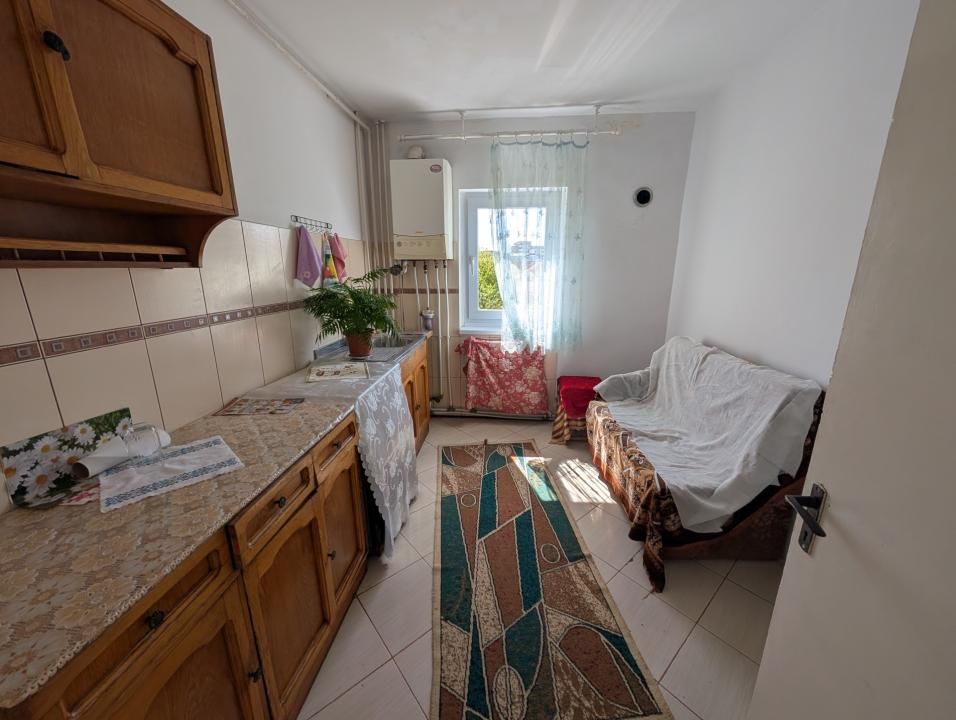 Mioriței - Billa - grădinița Lizuca- 3 camere- bloc din 1982 – fotografia 6 din 12