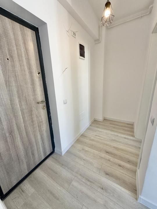 Garsoniera decomandata | nemobilata | Militari Residence – fotografia 4 din 12