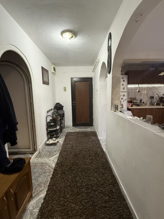 Apartament cu 3 camere, decomandat, 95 mp, parter - Girocului – fotografia 8 din 10