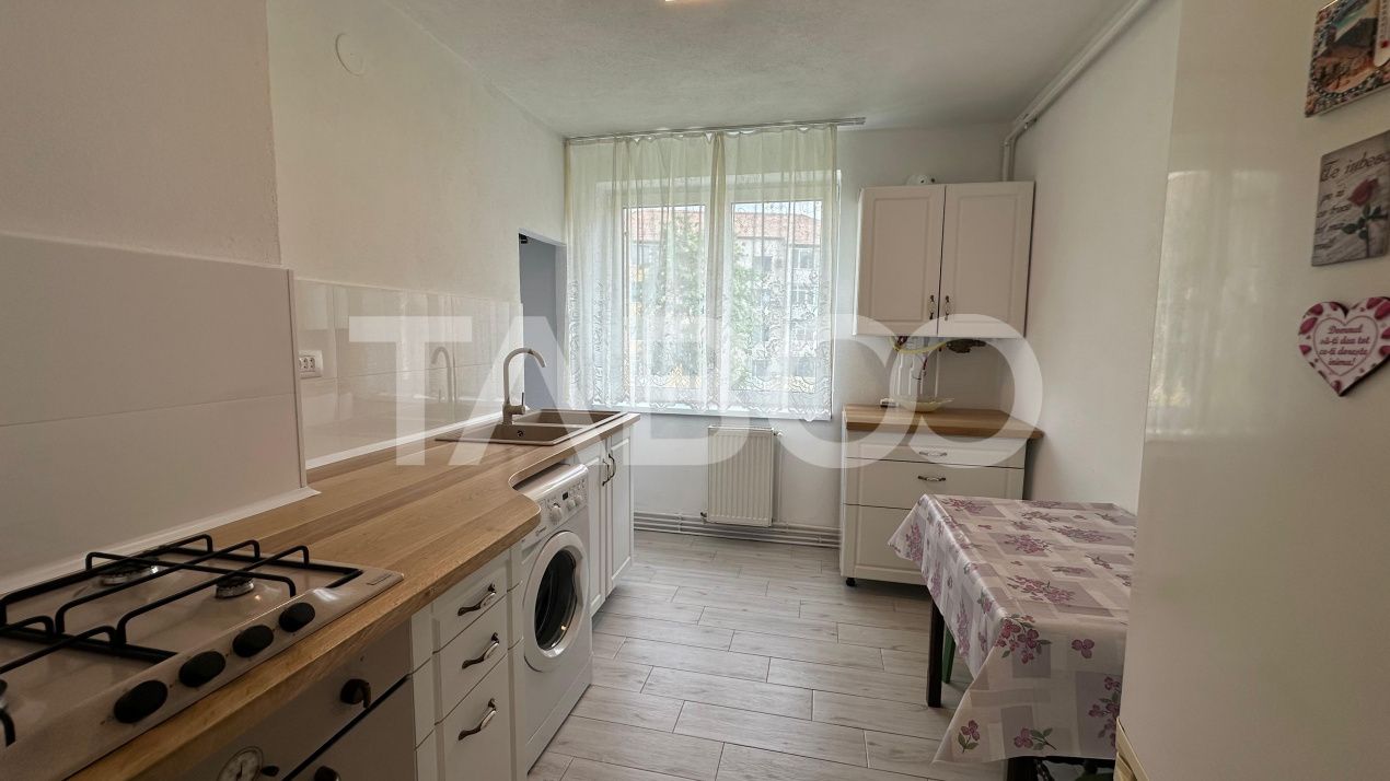 Apartament decomandat 2 camere 45 mpu mobilat  zona Terezian Sibiu – fotografia 4 din 13