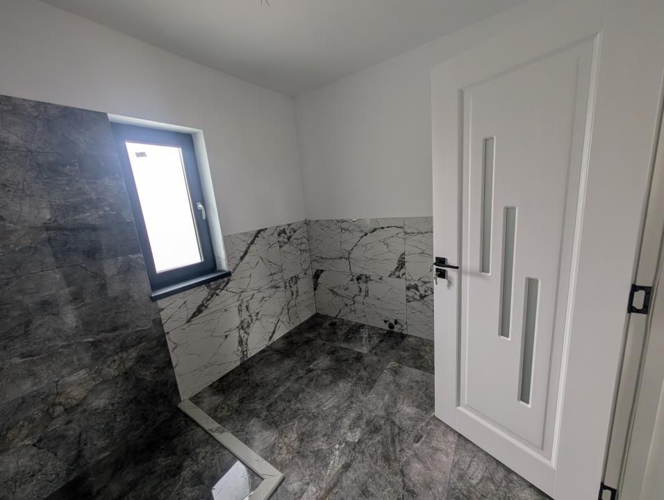 Casa deosebita 2026 Hemeius 3 dormitoare, 2 bai – fotografia 4 din 20