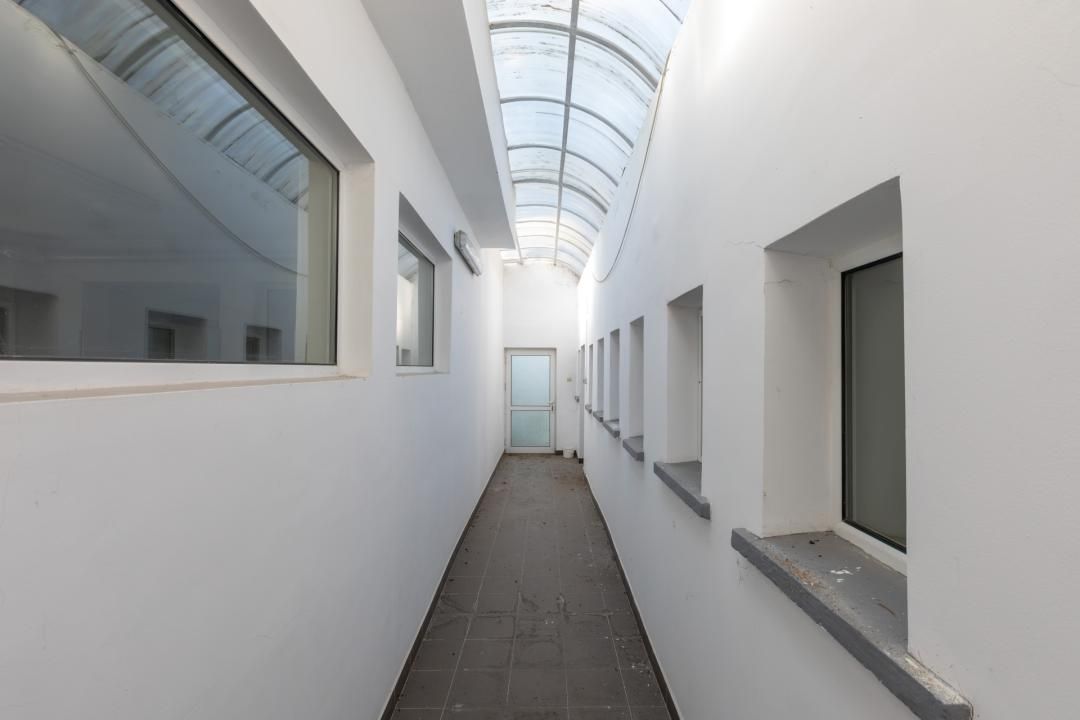 Proprietate de vânzare pentru investiție–teren 3874mp+construcții 989mp, Bacău – fotografia 14 din 47